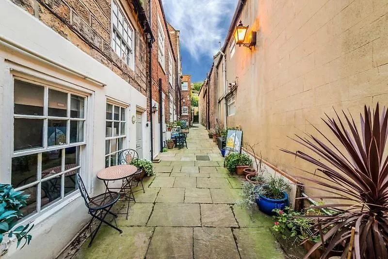 Perkins Cottage Whitby
