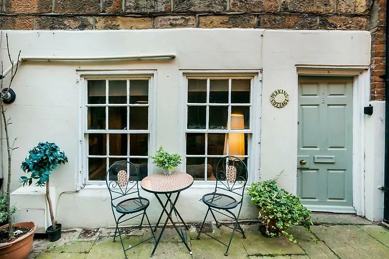 Perkins Cottage Γουίτμπι 0*,  Ηνωμένο Βασίλειο